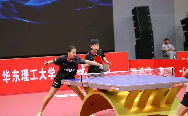 阿加西的职 阿加西的职