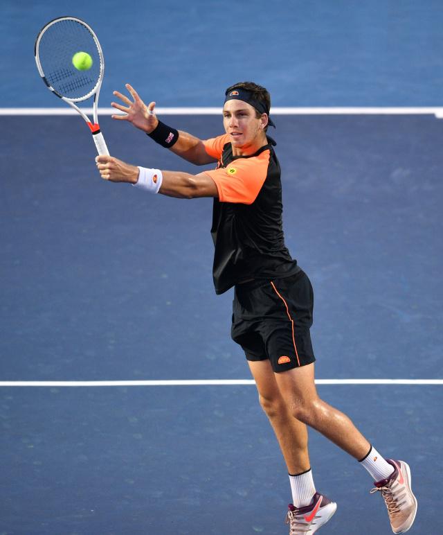 杯上亮相更 杯上亮相更