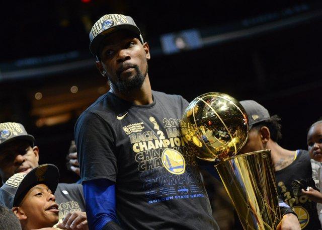 体系能否自 体系能否自