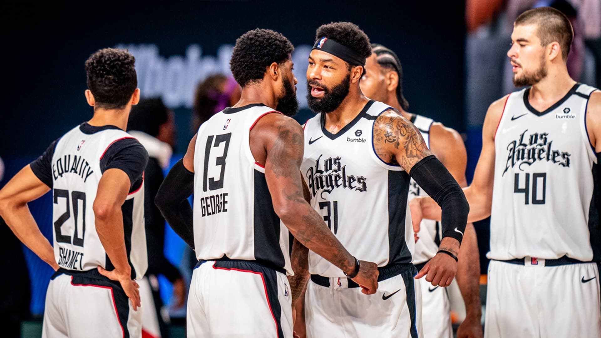 踩线 踩线